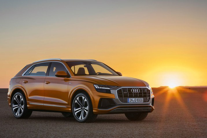 AUDI Q8